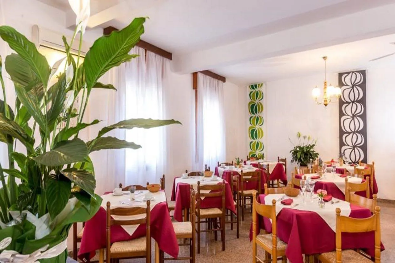 Hotel Saturno Lido di Jesolo 2*,  Itálie